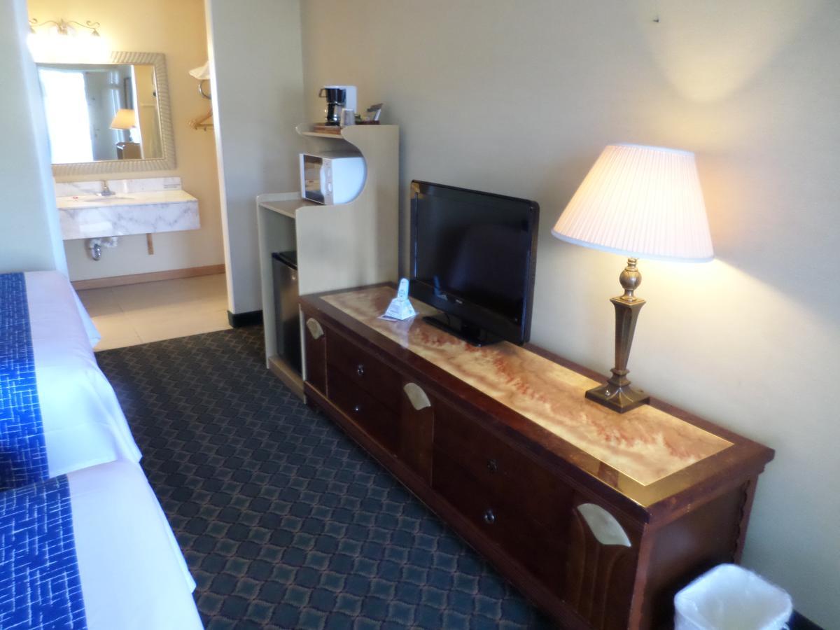 Travelodge By Wyndham Ogallala Zewnętrze zdjęcie
